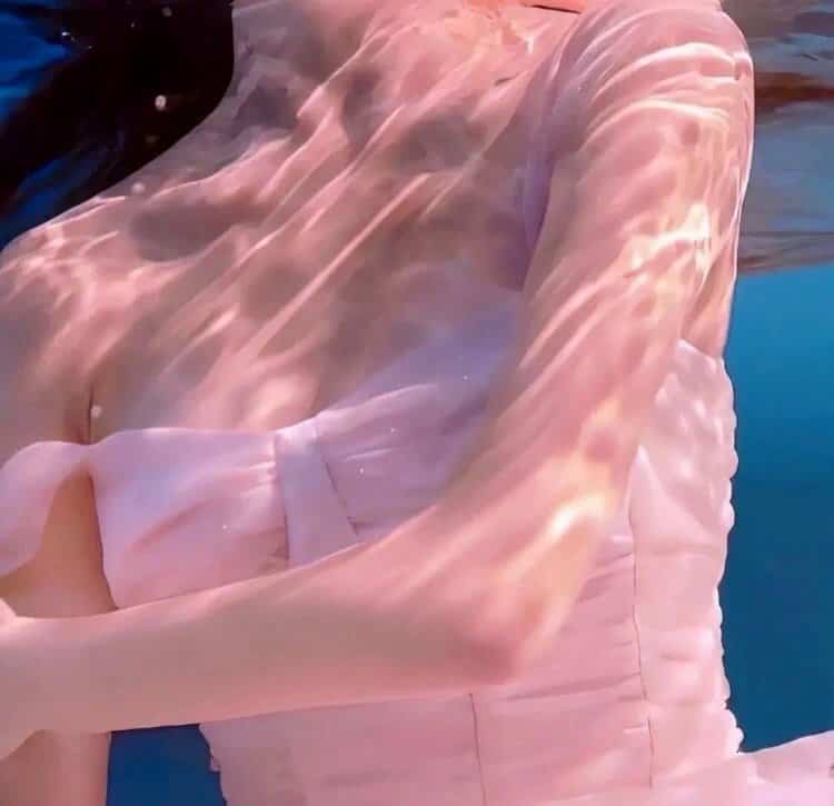 音乐现场直播演出